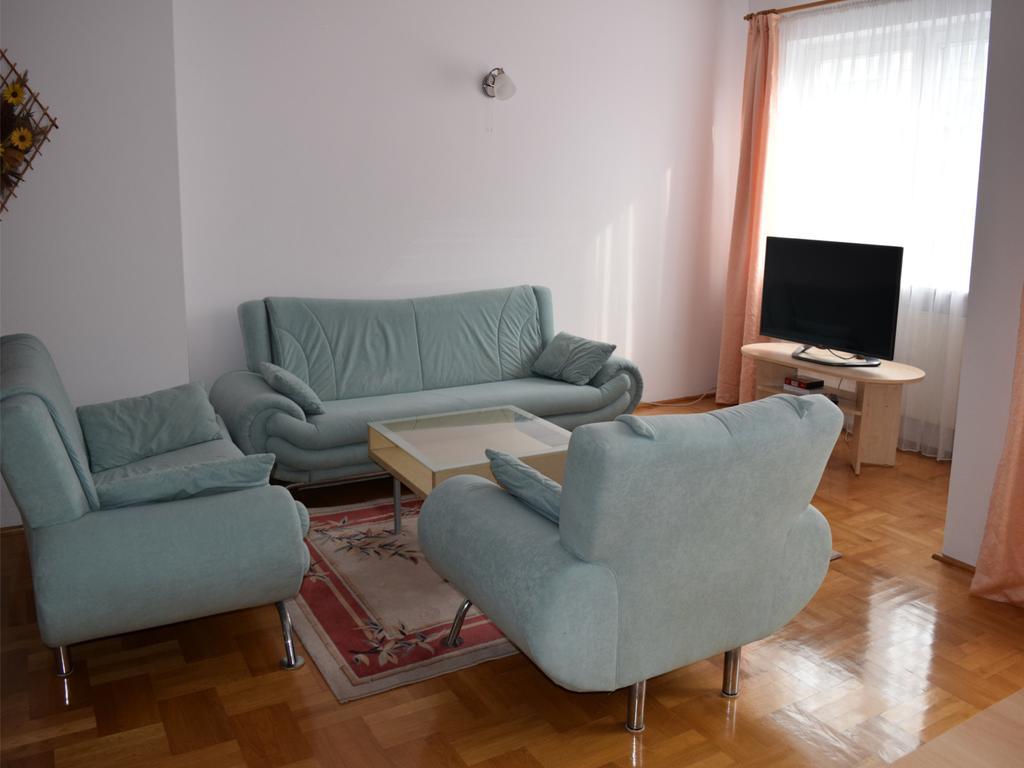 Dgm Apartment Varşovia Exterior foto